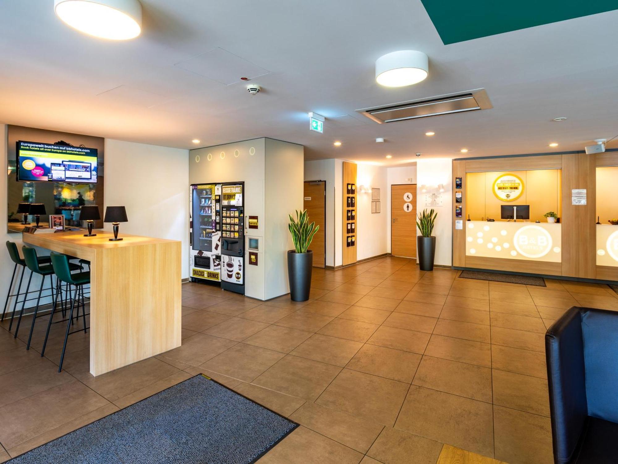 B&B Hotel Goettingen-City エクステリア 写真