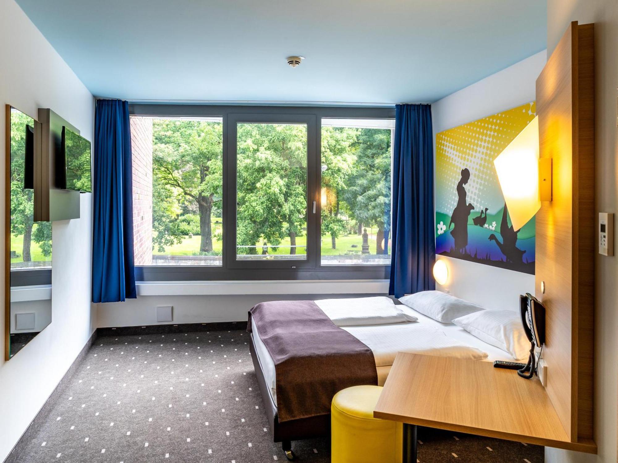 B&B Hotel Goettingen-City エクステリア 写真